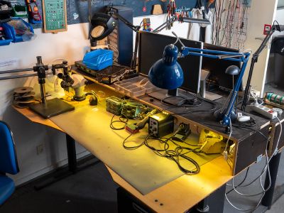 Electronics gallery image 3